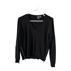 Quinn Black V-Neck Sweater with Zipper Details Size Small